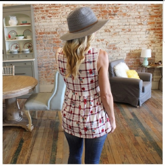 Last!(S)HP! Red and ivory basketweave babydoll top - Picture 2 of 2